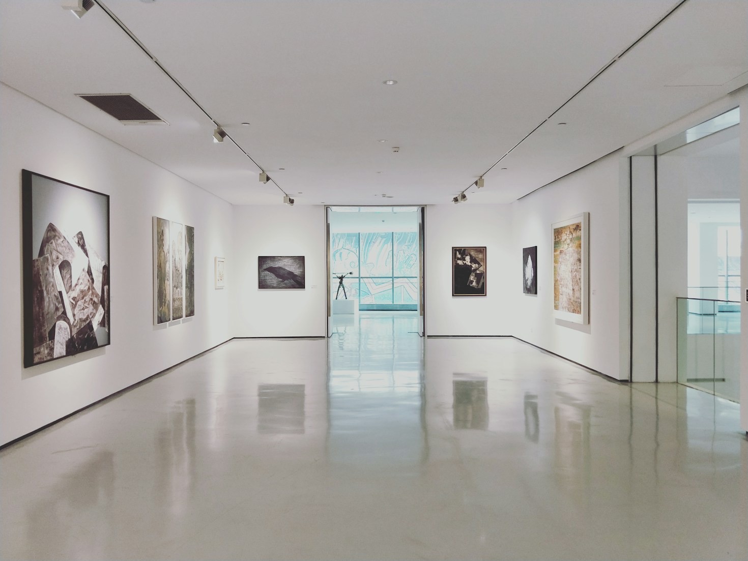 10 Defining Moments in Polapit Tamar’s Artistic Journey